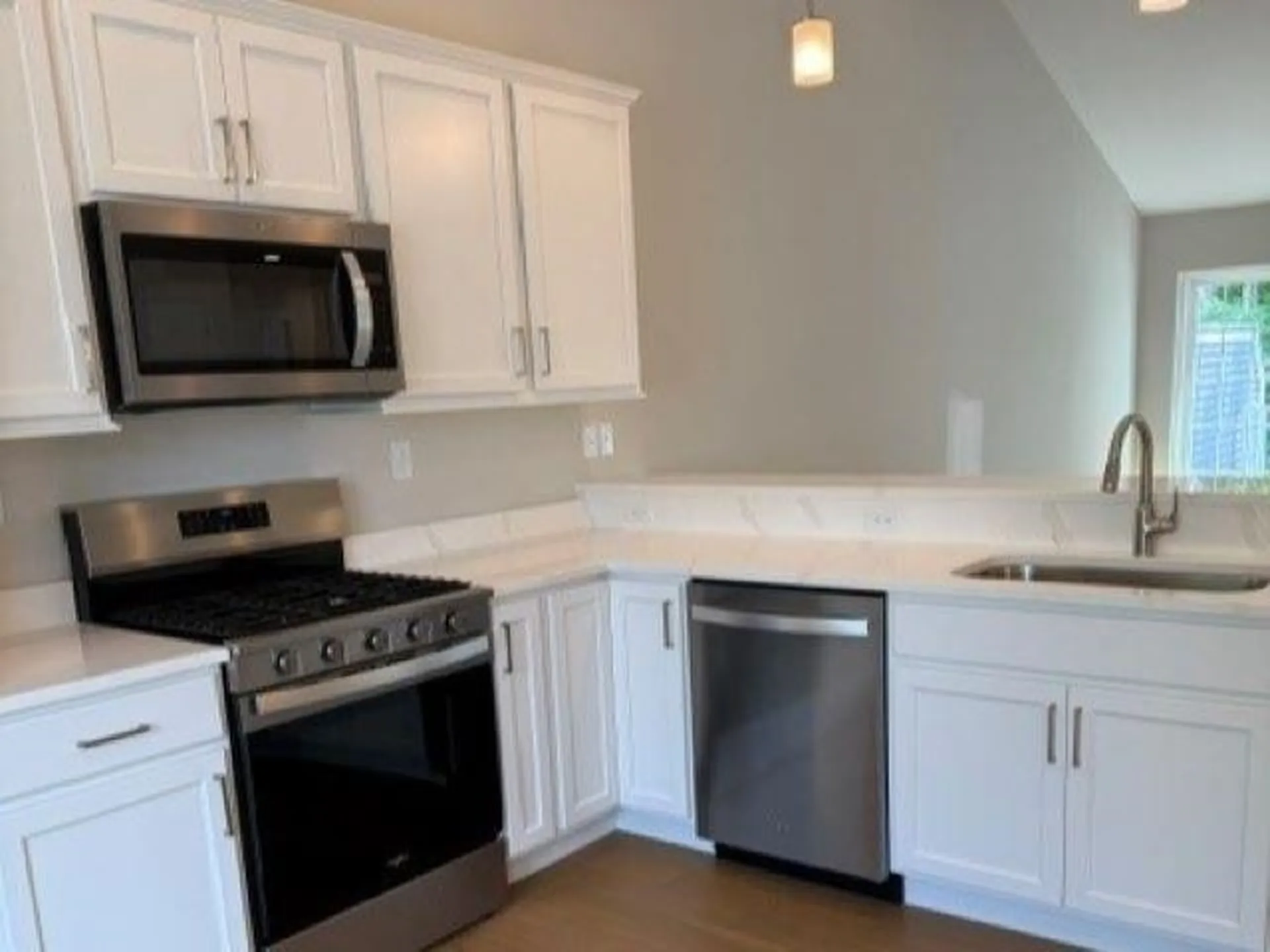 54B Sunset Ridge Epping NH 03042