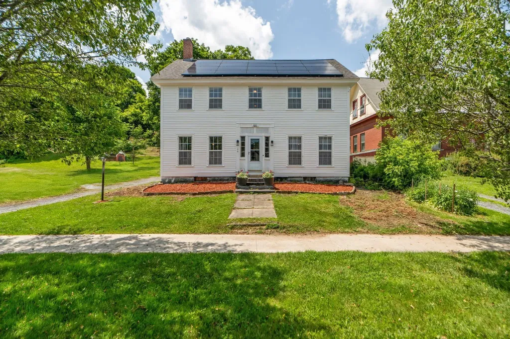 146 South Main Street Bradford VT 05033