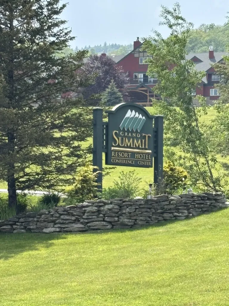 89 Grand Summit Road Dover VT 05356