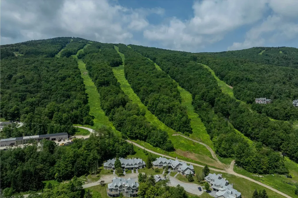 51 Alpine Way Ludlow VT 05149