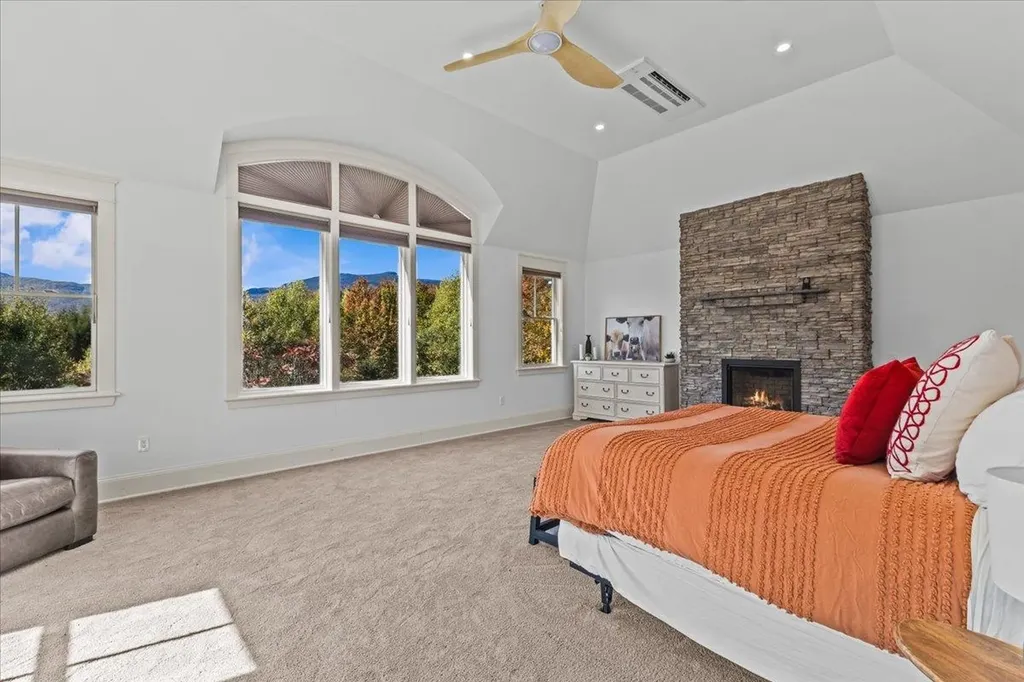 235 Lower Sanborn Road Stowe VT 05672