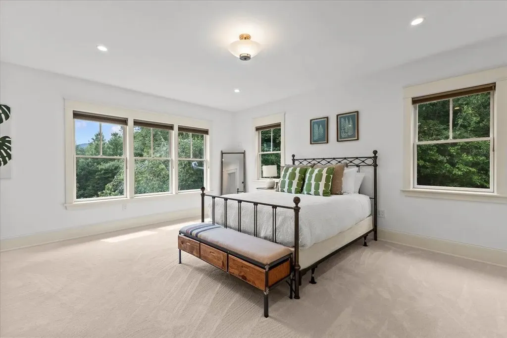 235 Lower Sanborn Road Stowe VT 05672