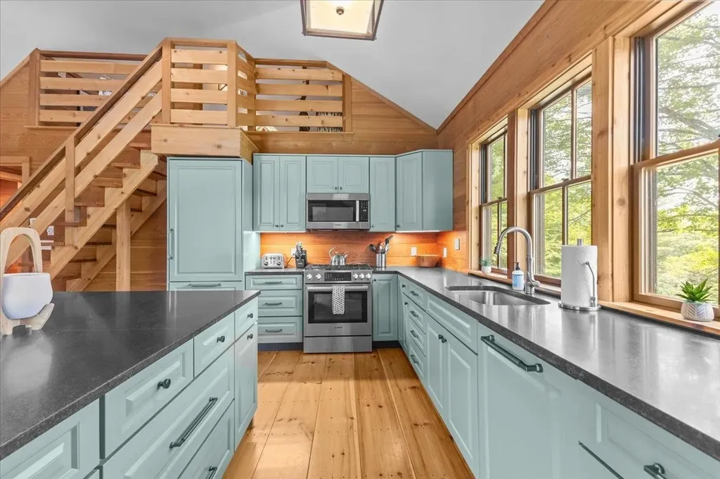 235 Lower Sanborn Road Stowe VT 05672