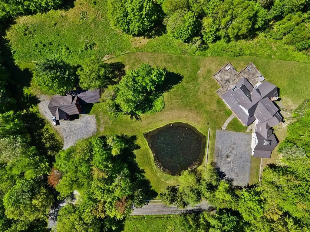 235 Lower Sanborn Road Stowe VT 05672