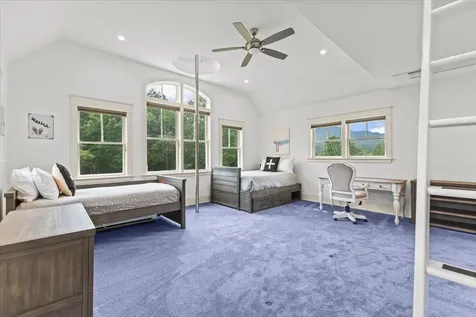 235 Lower Sanborn Road Stowe VT 05672