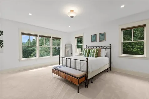 235 Lower Sanborn Road Stowe VT 05672