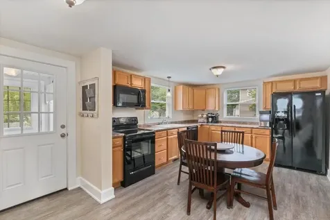 168 Main Street Plaistow NH 03865