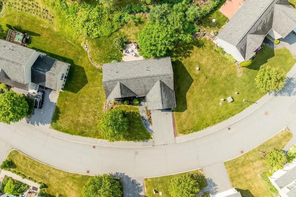 53 Mountain View Drive Lebanon NH 03766