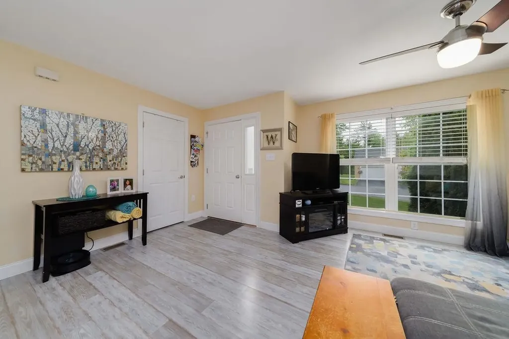 53 Mountain View Drive Lebanon NH 03766