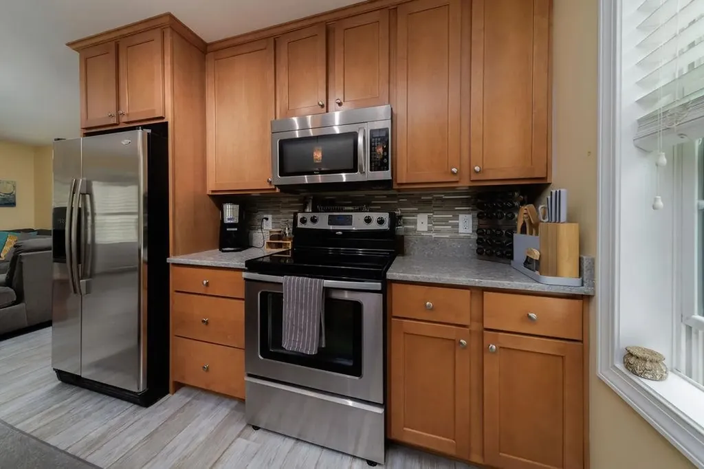 53 Mountain View Drive Lebanon NH 03766