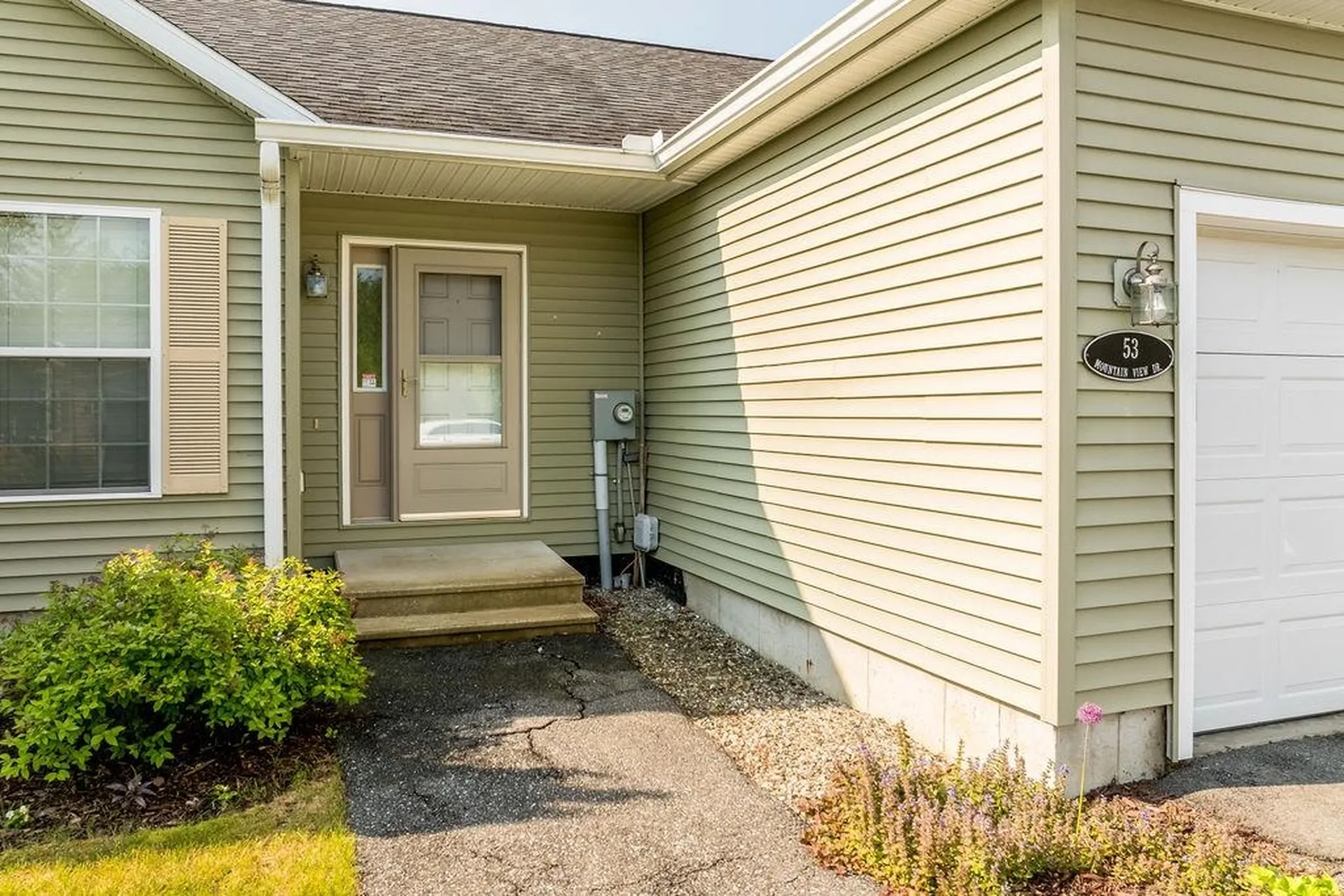 53 Mountain View Drive Lebanon NH 03766