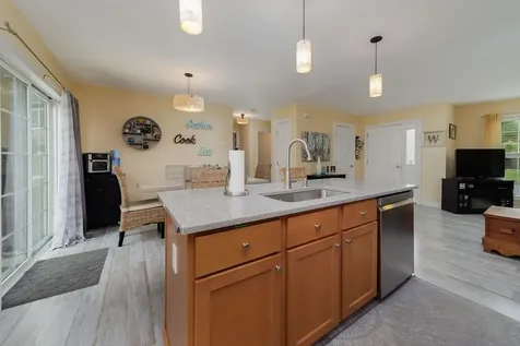 53 Mountain View Drive Lebanon NH 03766