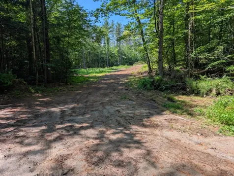 11-02 Old Stagecoach Road Hopkinton NH 03229