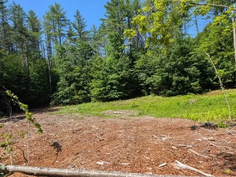 11-02 Old Stagecoach Road Hopkinton NH 03229