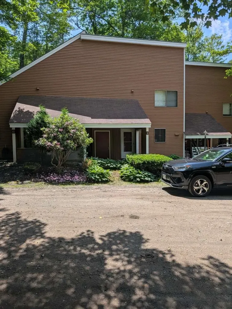 12 Streamside Road Campton NH 03223