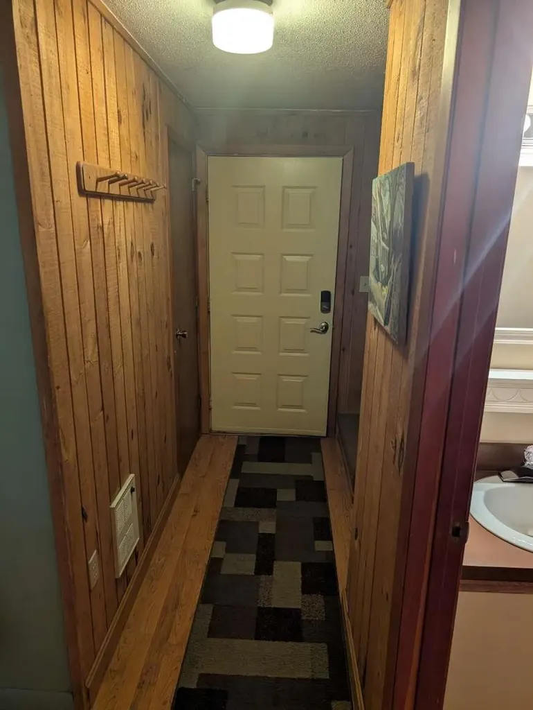 12 Streamside Road Campton NH 03223