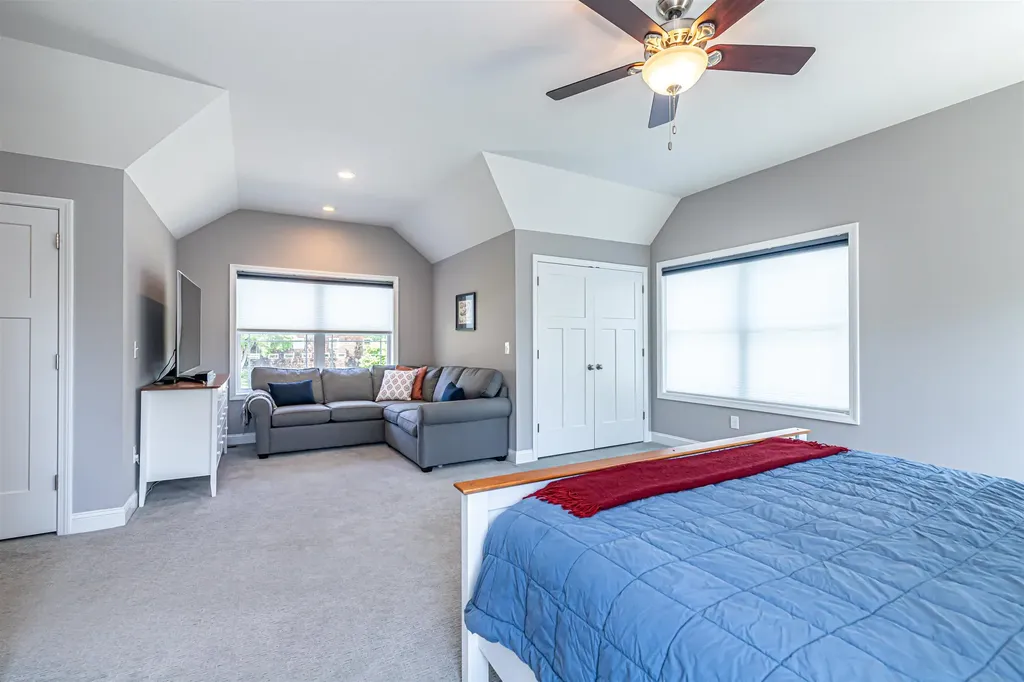 6 Anderson Way Auburn NH 03032