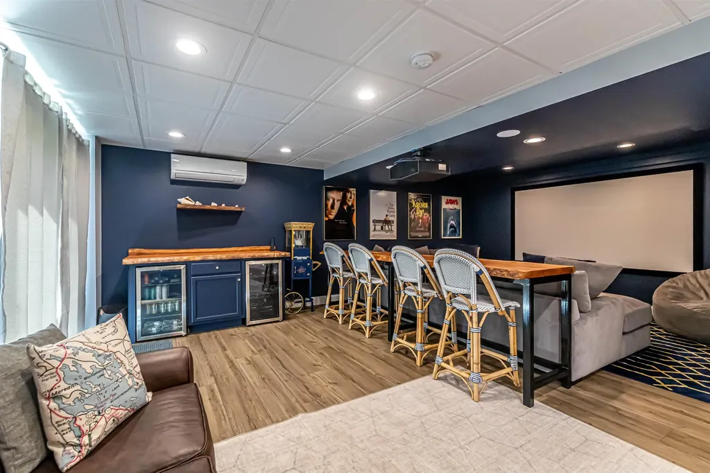 6 Anderson Way Auburn NH 03032
