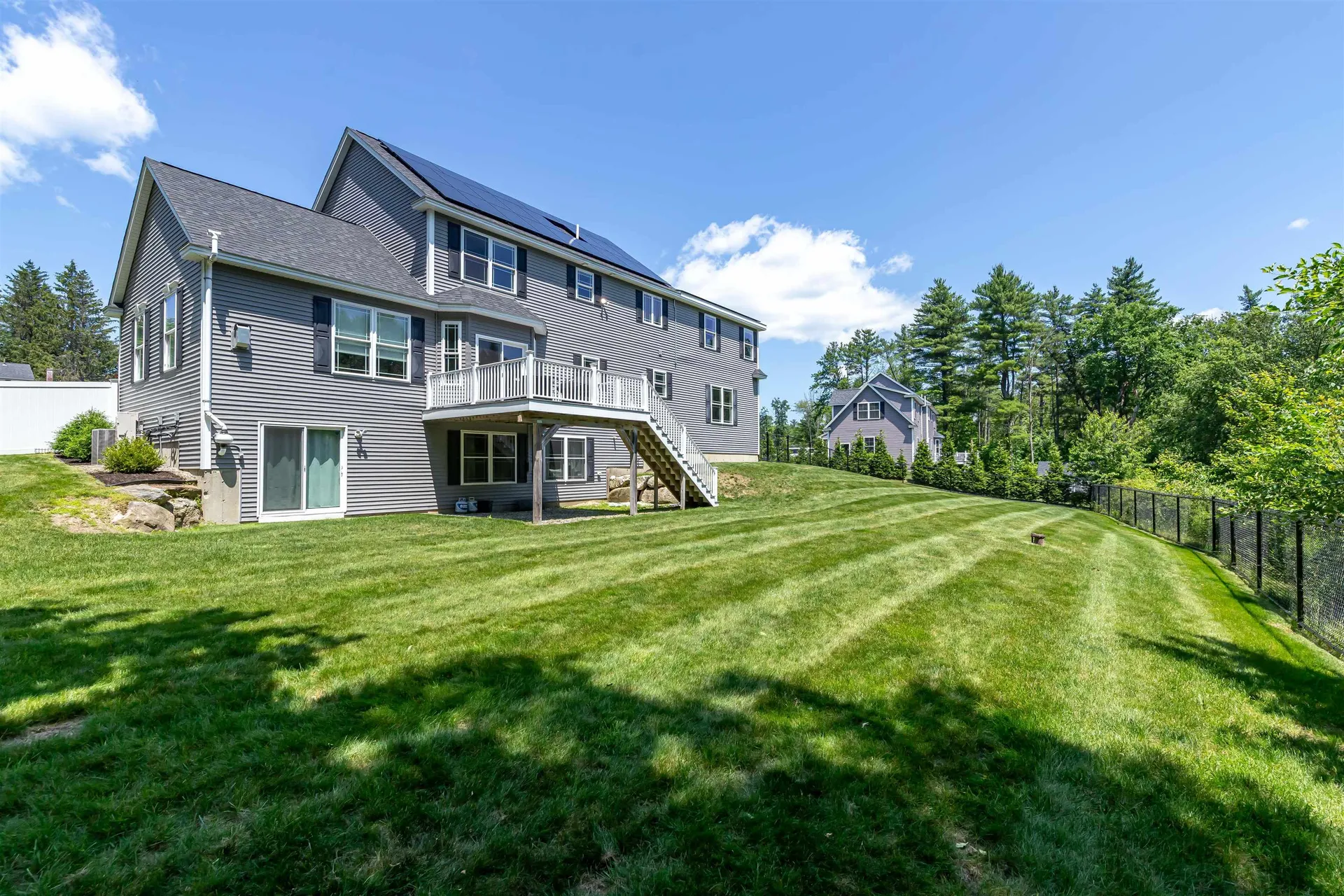 6 Anderson Way Auburn NH 03032