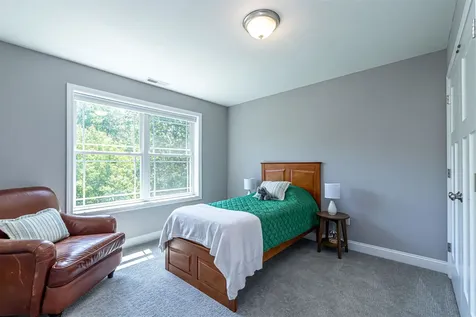 6 Anderson Way Auburn NH 03032