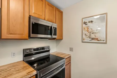 41 Foster Road Essex VT 05452