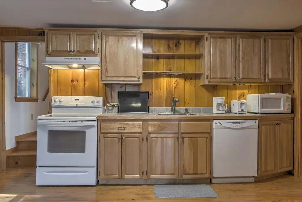 146 Anderson Road Stoddard NH 03464