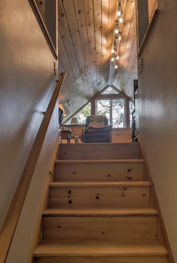 146 Anderson Road Stoddard NH 03464