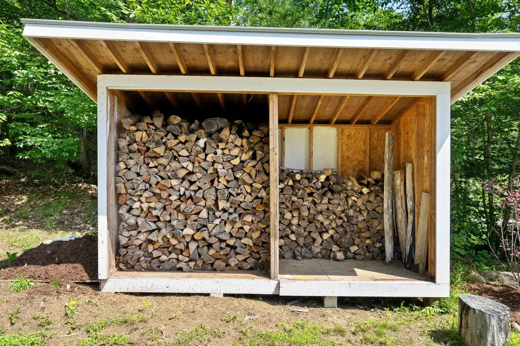 641 Route 123 N Stoddard NH 03464