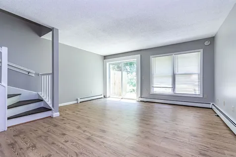 10 Merrill Place Enfield NH 03748