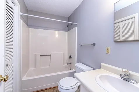 10 Merrill Place Enfield NH 03748