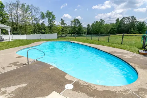 10 Merrill Place Enfield NH 03748