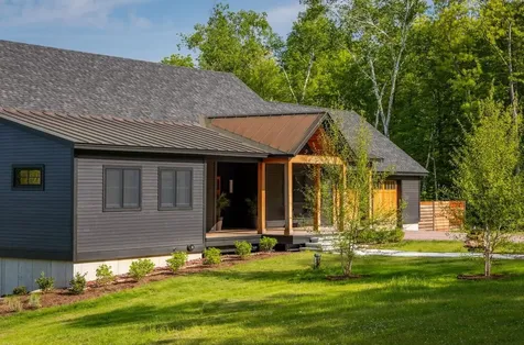 832 Lincoln Hill Road Hinesburg VT 05461-0000
