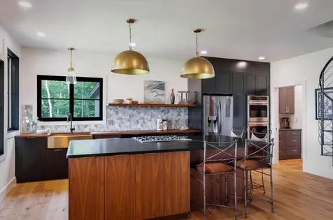 832 Lincoln Hill Road Hinesburg VT 05461-0000