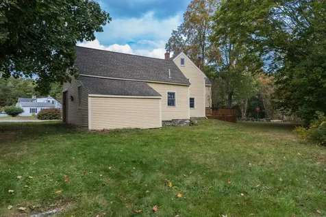 1 Grant Road Newmarket NH 03857