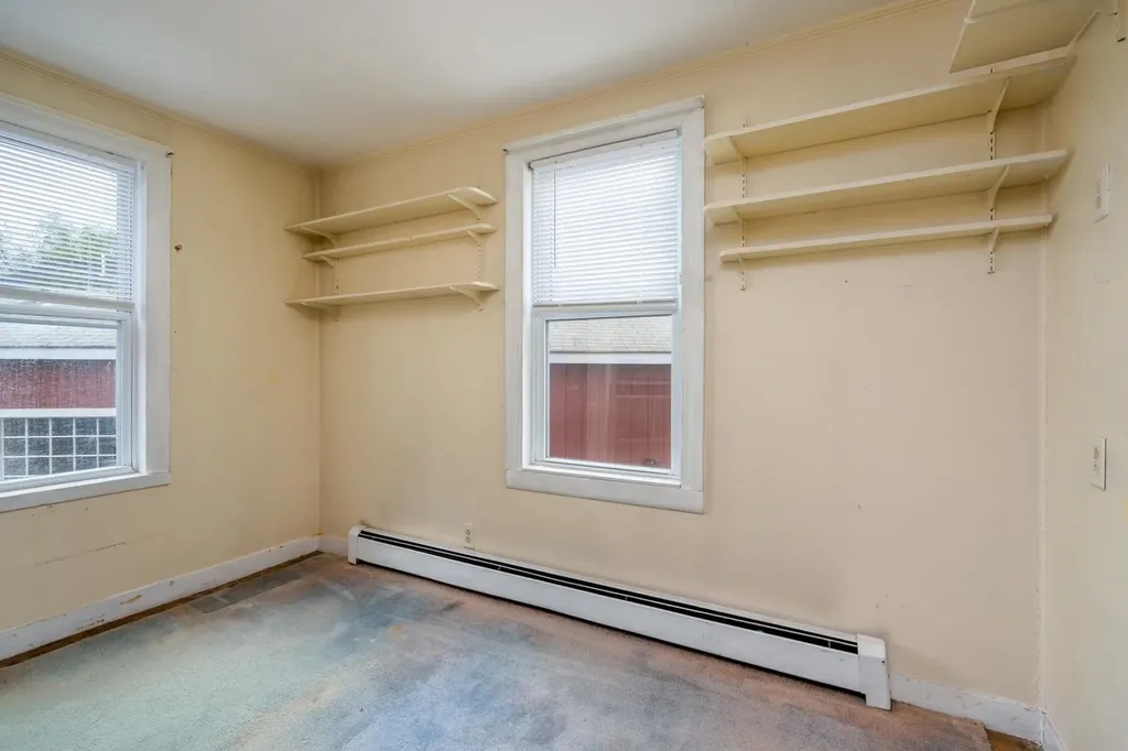 4 Sterling Road Kittery ME 03904