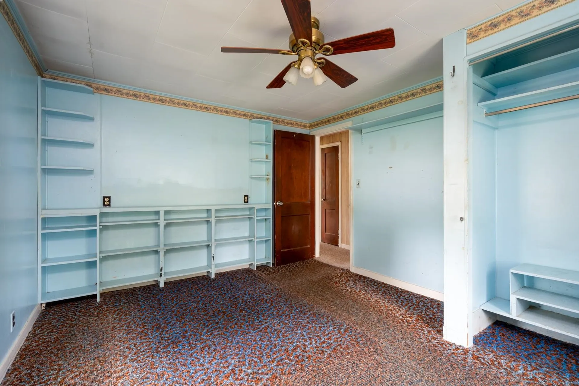 4 Sterling Road Kittery ME 03904