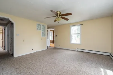 4 Sterling Road Kittery ME 03904