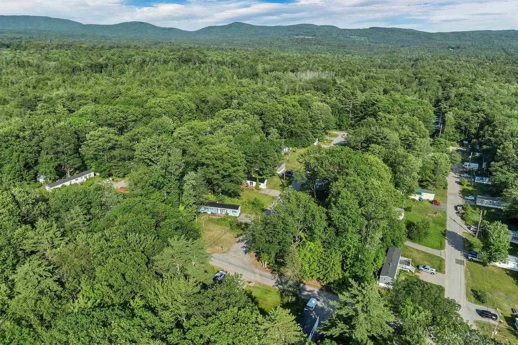 5 Deer Lane Belmont NH 03220