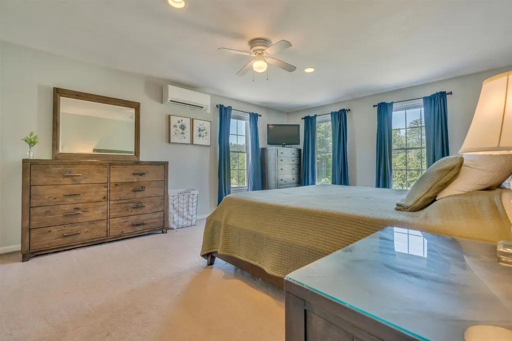 15 Winslow Drive Somersworth NH 03878