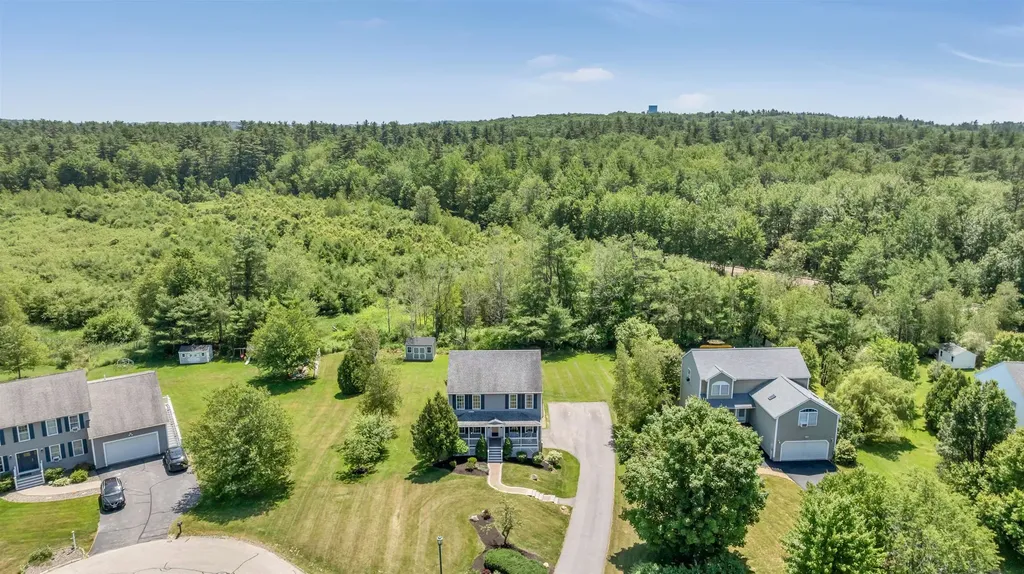 15 Winslow Drive Somersworth NH 03878