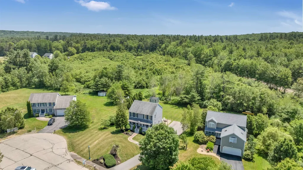15 Winslow Drive Somersworth NH 03878