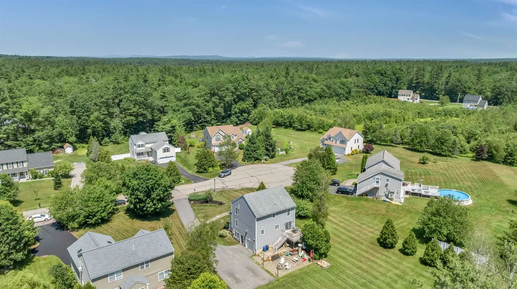 15 Winslow Drive Somersworth NH 03878