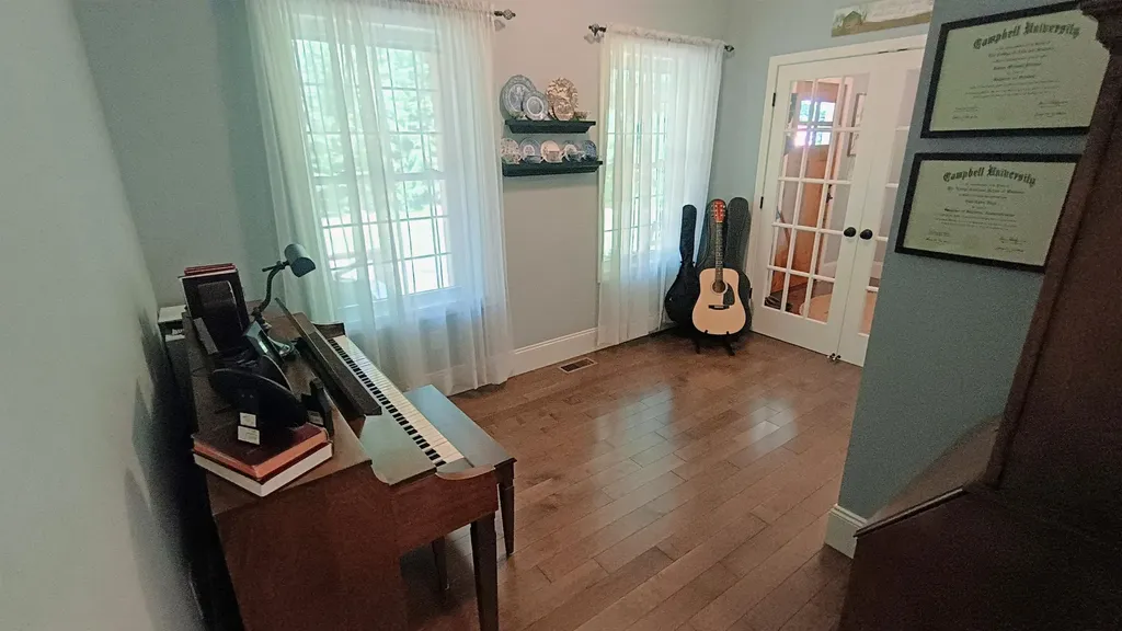 297 Crowley Road Candia NH 03034