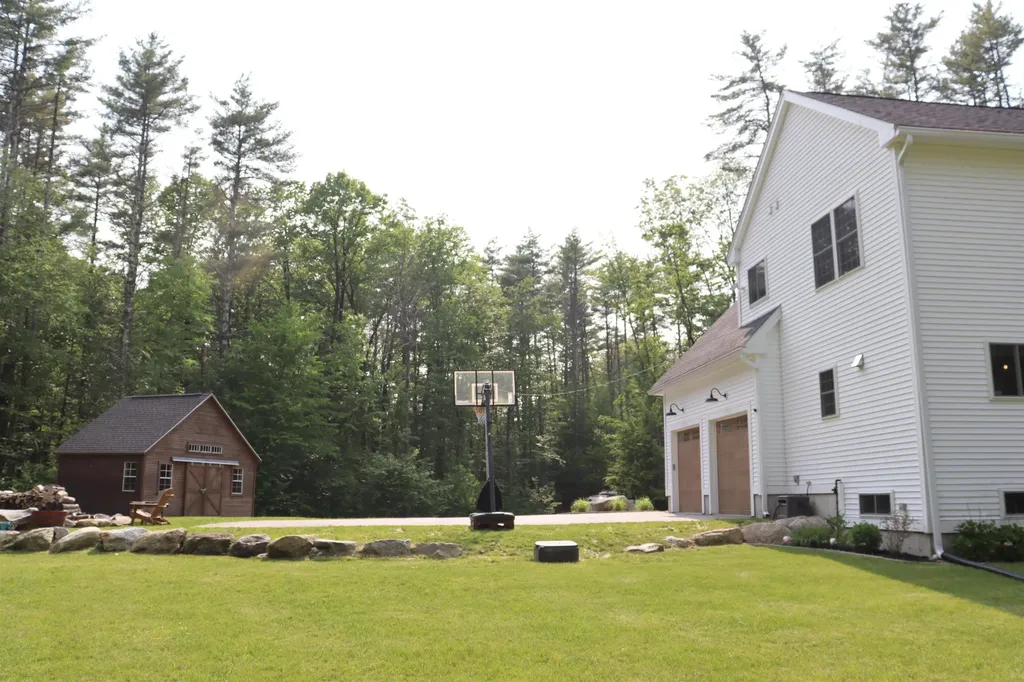 297 Crowley Road Candia NH 03034