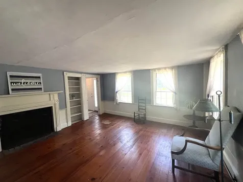 41 Amesbury Road Newton NH 03858