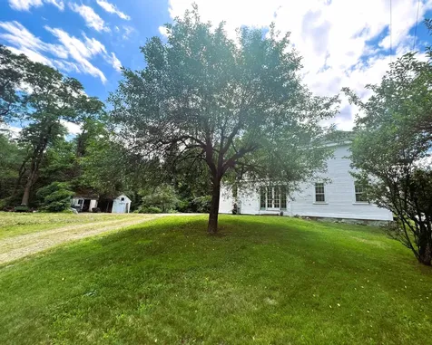41 Amesbury Road Newton NH 03858