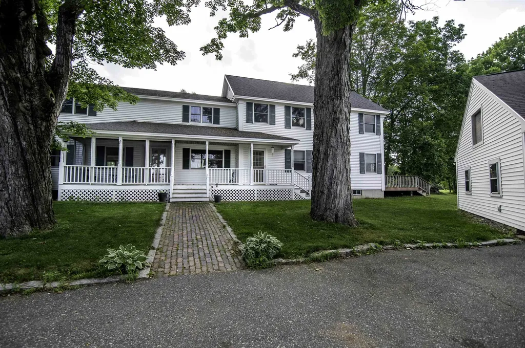 153 North Road Brentwood NH 03833