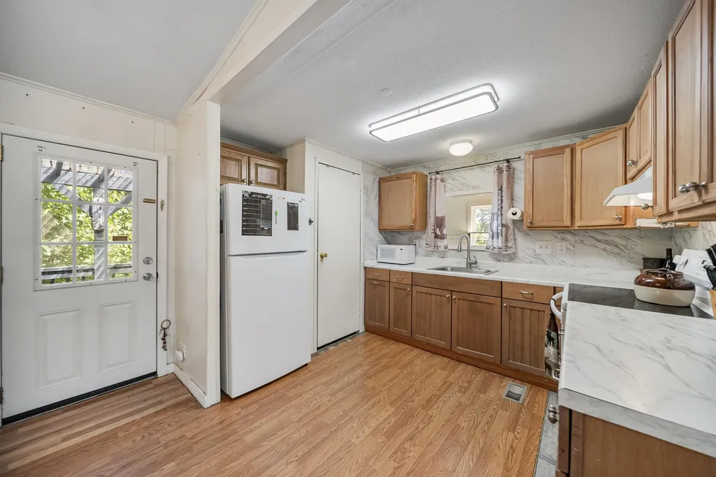 12 Circle Road Ossipee NH 03814