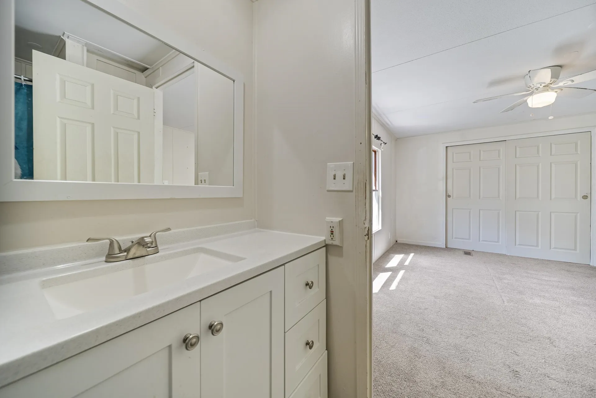 12 Circle Road Ossipee NH 03814