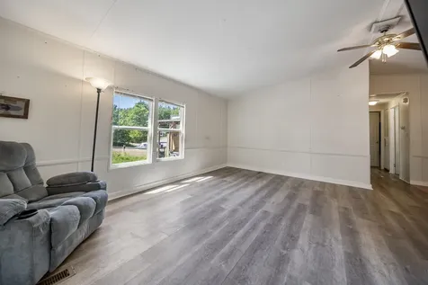 12 Circle Road Ossipee NH 03814